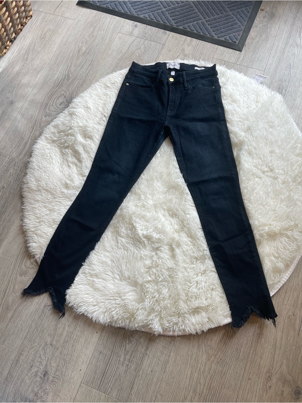 Frame Women’s Black Skinny Jeans with Frayed Hem
